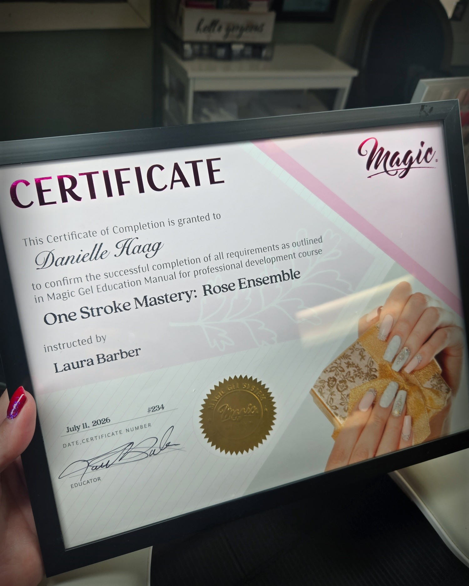 I just couldn't help it, I took another one stroke class! Come get some beautiful flowers on your next mani!