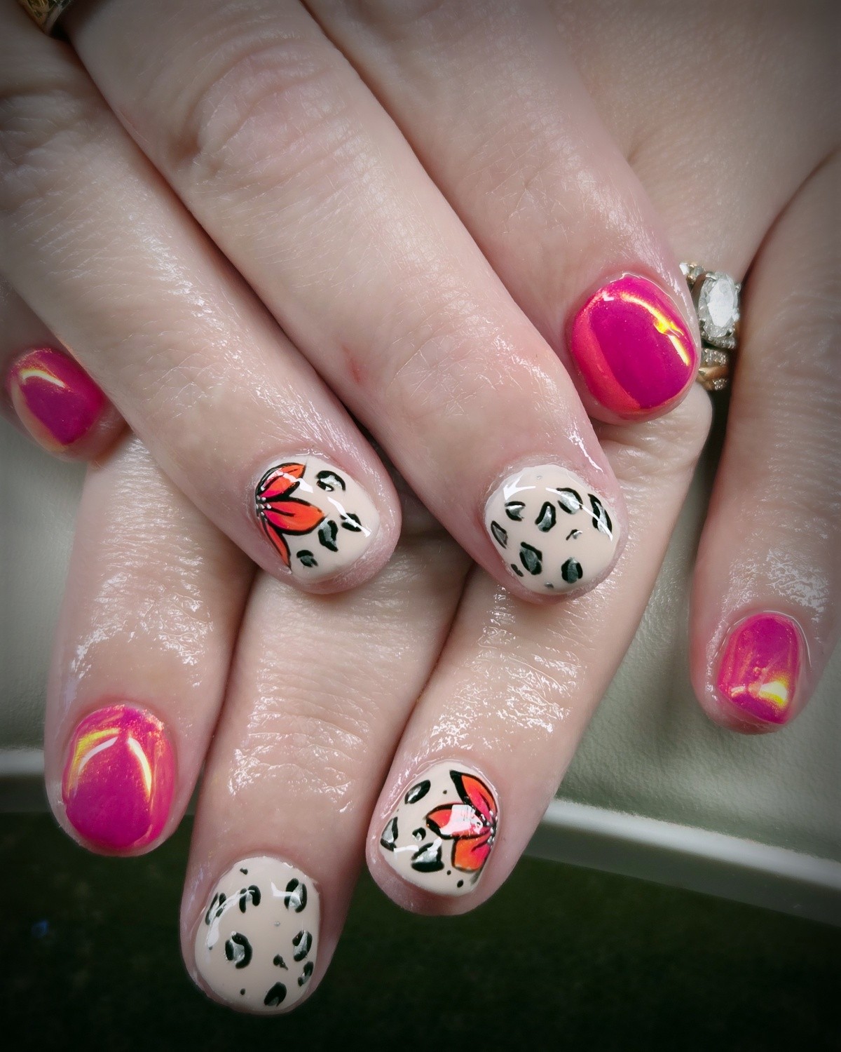 Licensed Nail Tech 
Certified Master Pedicurist 
Located in Mount Horeb, WI

 #wisconsinnails #naildesigns #mounthorebwi #nails #mounthorebnails #wisconsinnails #nailinspo #naillove #nailartist #polisheddesigns #hardgel #nailart #gelnails