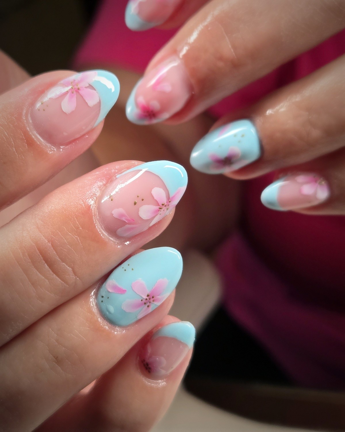 I love painting flowers!!

Licensed Nail Tech 
Certified Master Pedicurist 
Located in Mount Horeb, WI

 #wisconsinnails #naildesigns #mounthorebwi #nails #mounthorebnails #wisconsinnails #nailinspo #naillove #nailartist #polisheddesigns #hardgel #nailart #gelnails