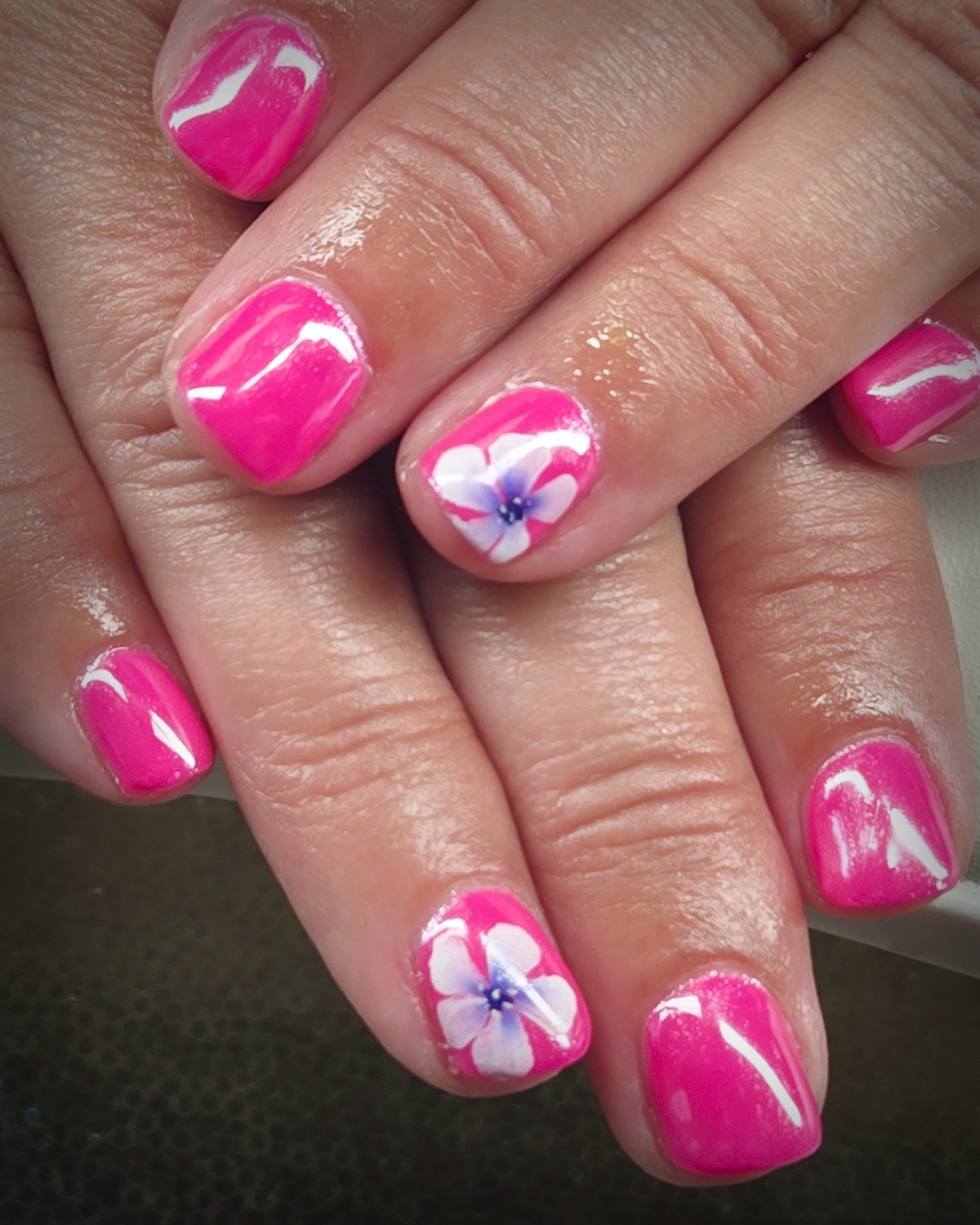 Licensed Nail Tech 
Certified Master Pedicurist 
Located in Mount Horeb, WI

#naildesigns #mounthorebwi #nails #mounthorebnails #wisconsinnails #nailinspo #naillove #nailartist #polisheddesigns #hardgel #nailart #gelnails