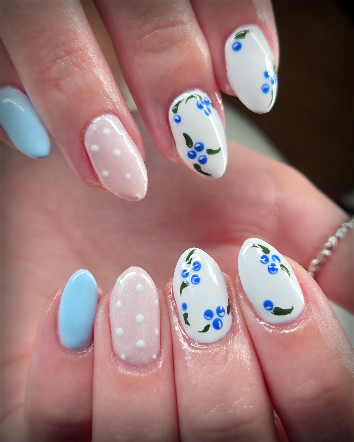 Licensed Nail Tech 
Certified Master Pedicurist 
Located in Mount Horeb, WI

 #wisconsinnails #naildesigns #mounthorebwi #nails #mounthorebnails #wisconsinnails #nailinspo #naillove #nailartist #polisheddesigns #hardgel #nailart #gelnails