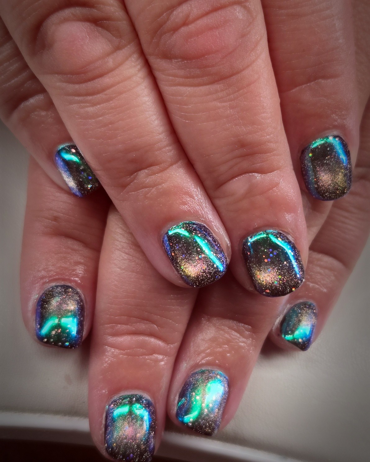 Combination of my two favorite things! Cateye and chrome are a match made in heaven.

Licensed Nail Tech 
Certified Master Pedicurist 
Located in Mount Horeb, WI #wisconsinnails #naildesigns #mounthorebwi #nails #mounthorebnails #nailinspo #naillove #nailartist #polisheddesigns #hardgel #nailart #gelnails