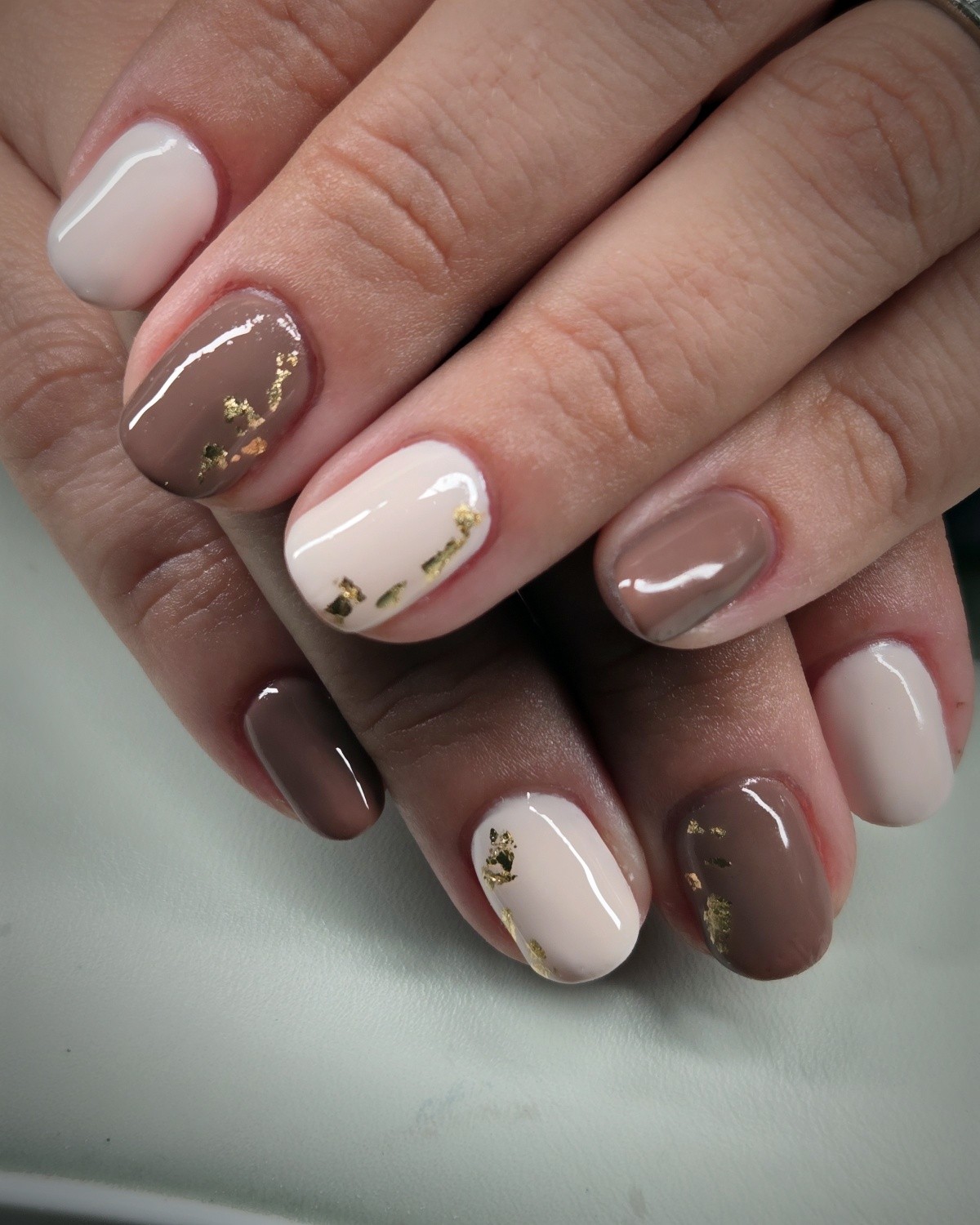 Licensed Nail Tech 
Certified Master Pedicurist 
Located in Mount Horeb, WI

 #nailtech #wisconsinnails #naildesigns #mounthorebwi #nails #nailinspo #naillove #nailartist #polisheddesigns #hardgel #nailart #gelnails